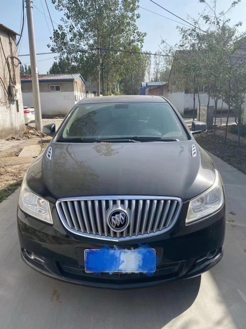 临沂12年别克君越1