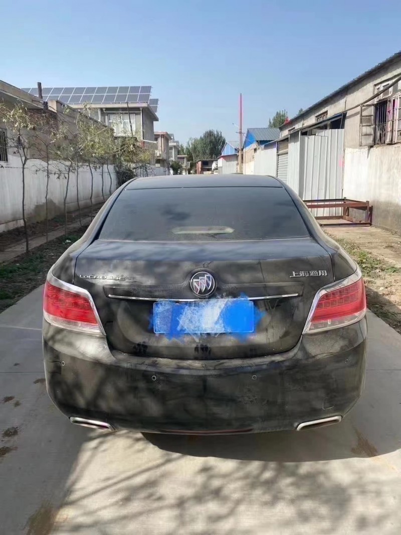 临沂12年别克君越5