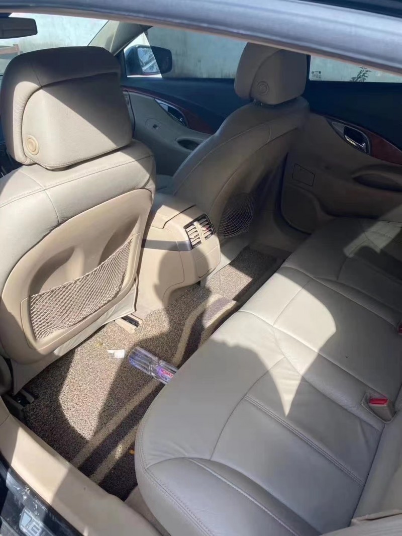 临沂12年别克君越8