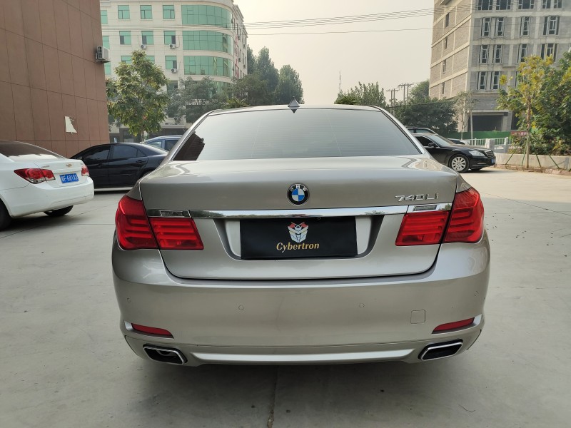 保定13年宝马7系9