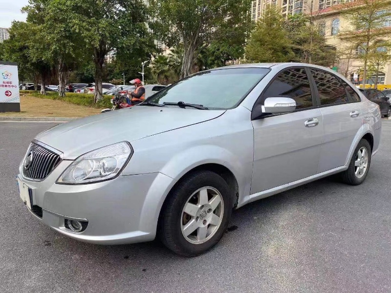 广州10年别克凯越1