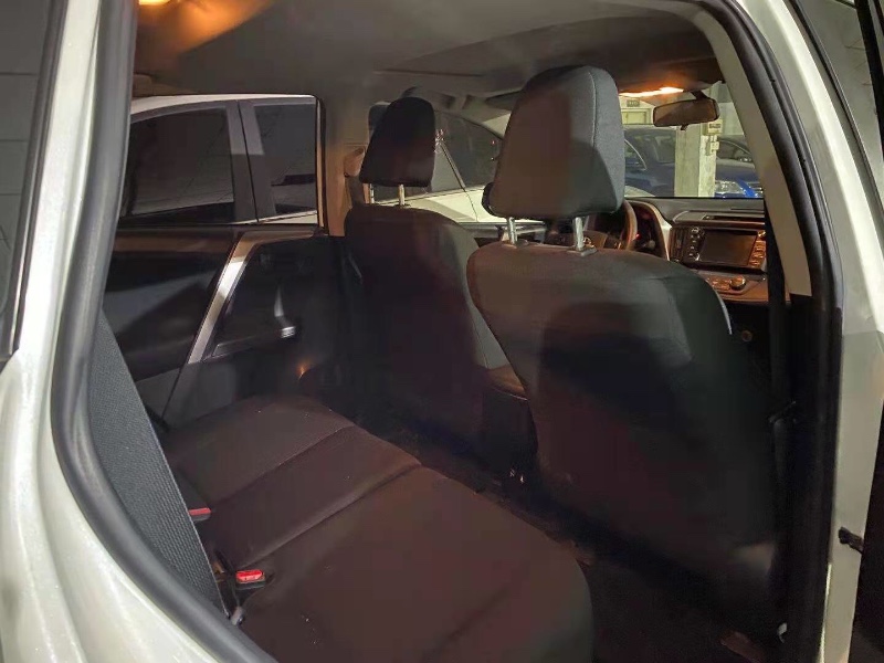 广州17年丰田RAV4荣放3