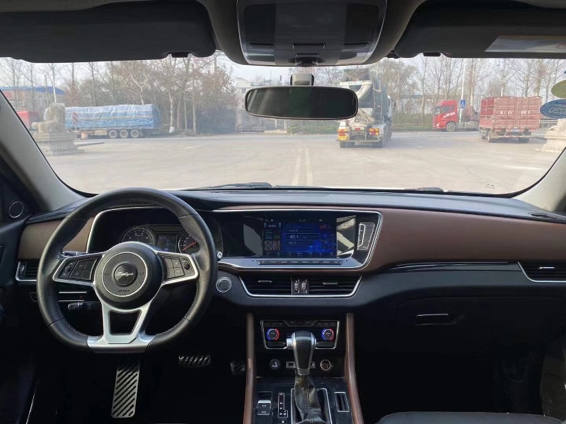 枣庄18年众泰T6001