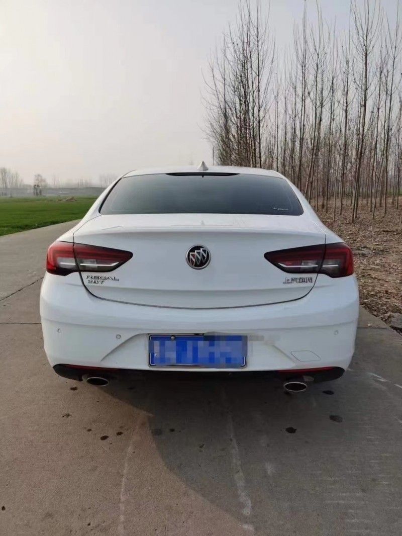 临沂18年别克君威5