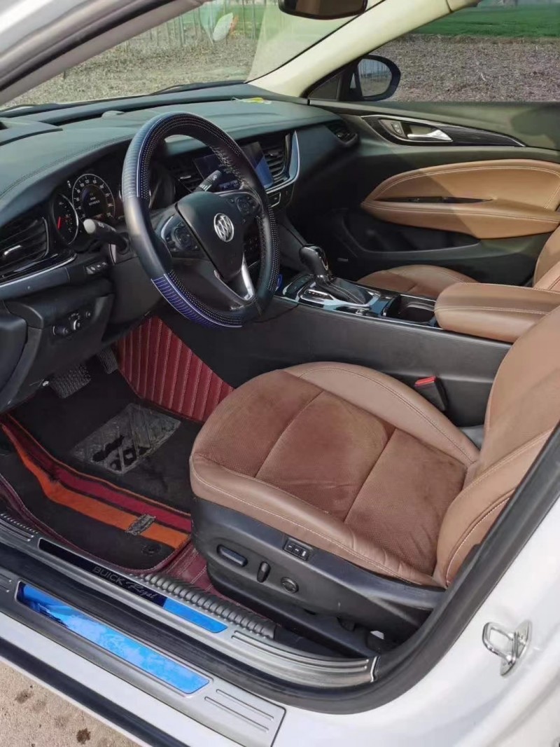 临沂18年别克君威1