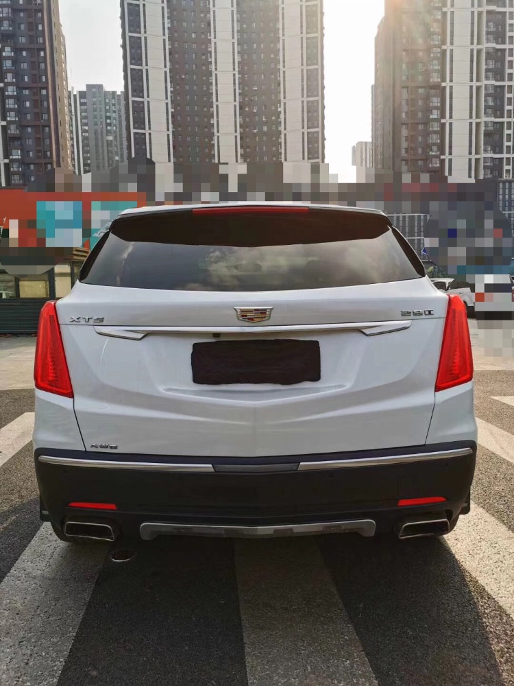 沈陽17年凱迪拉克XT56