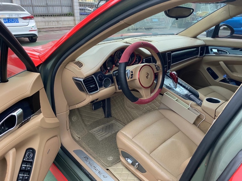 广州12年保时捷帕拉梅拉7