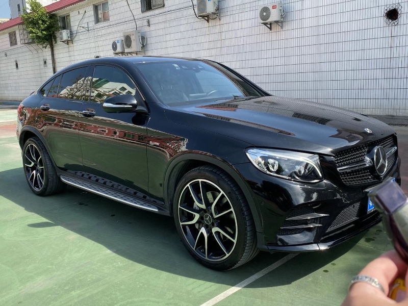 广州19年奔驰GLC AMG3