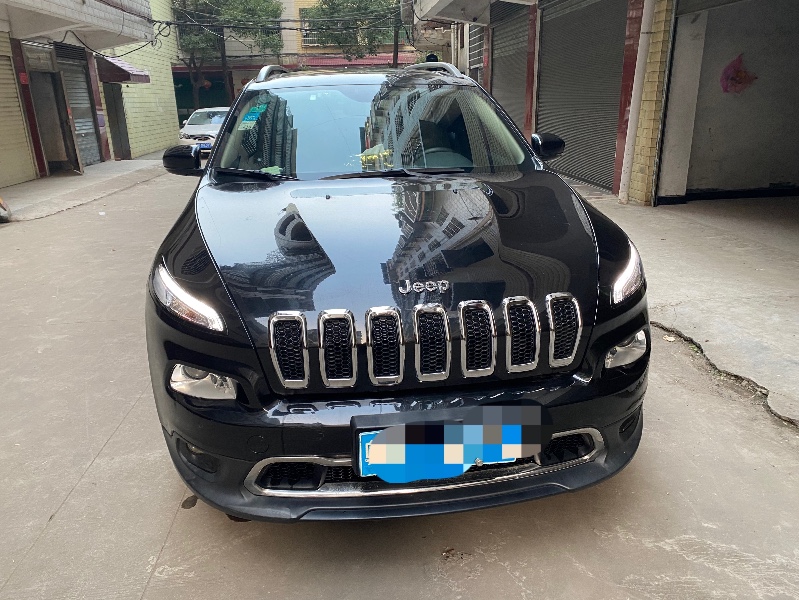 東莞16年Jeep自由光7