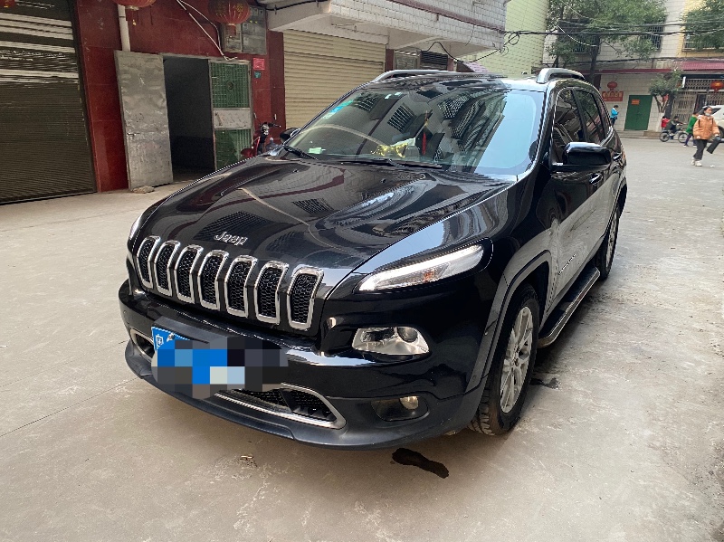 東莞16年Jeep自由光6