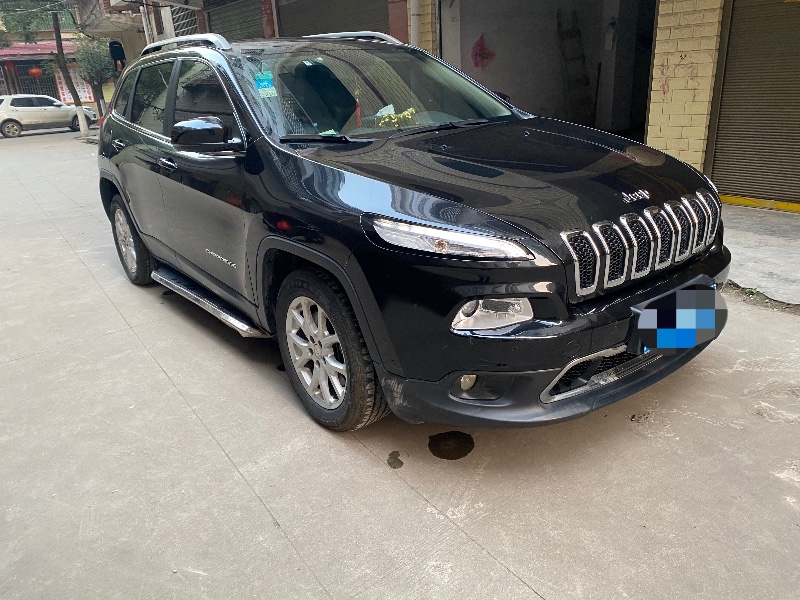 東莞16年Jeep自由光5