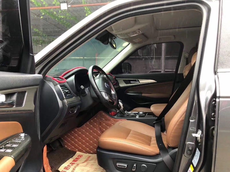 桂林17年長安汽車長安CS956