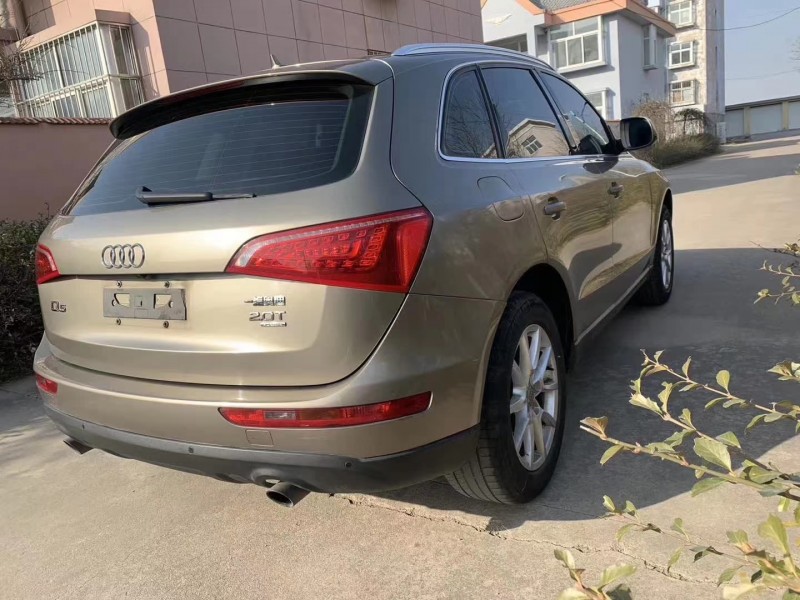 枣庄13年奥迪Q54