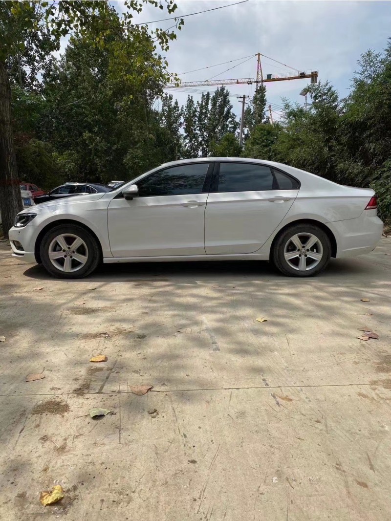 20 万品牌:凌渡表显里程5-8万公里上牌时间2017-12排放标准1.