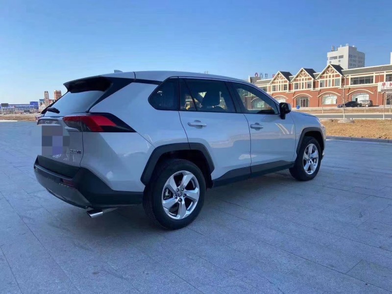 沈陽20年豐田RAV4榮放8