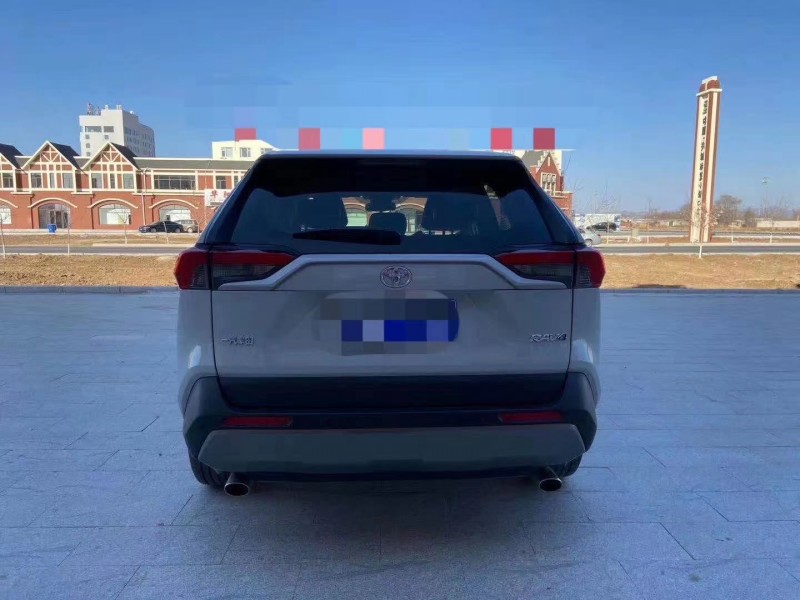 沈陽20年豐田RAV4榮放9