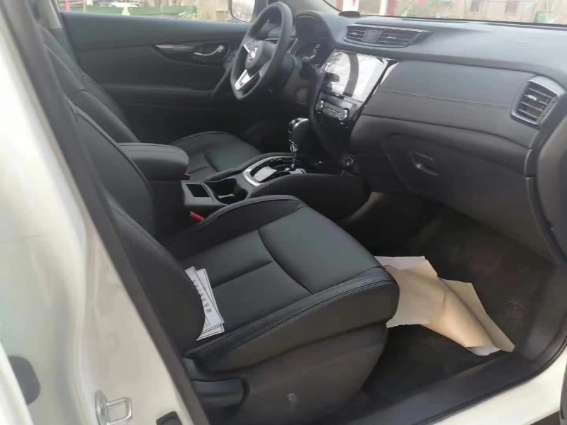 济南20年日产奇骏3