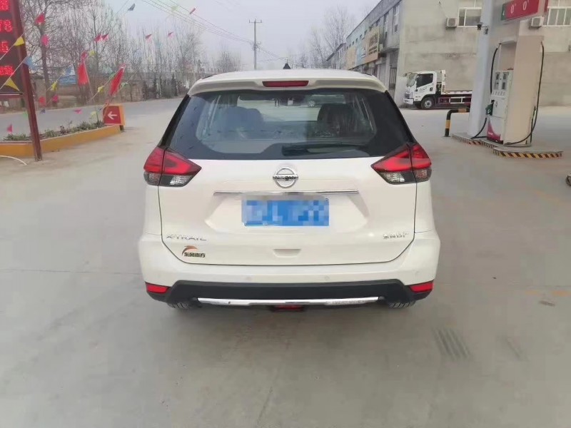 济南20年日产奇骏5