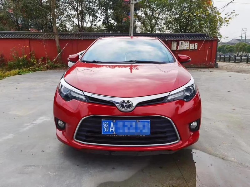 武汉15年丰田雷凌1