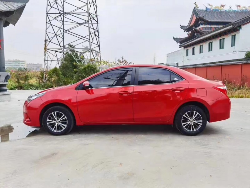 武汉15年丰田雷凌3