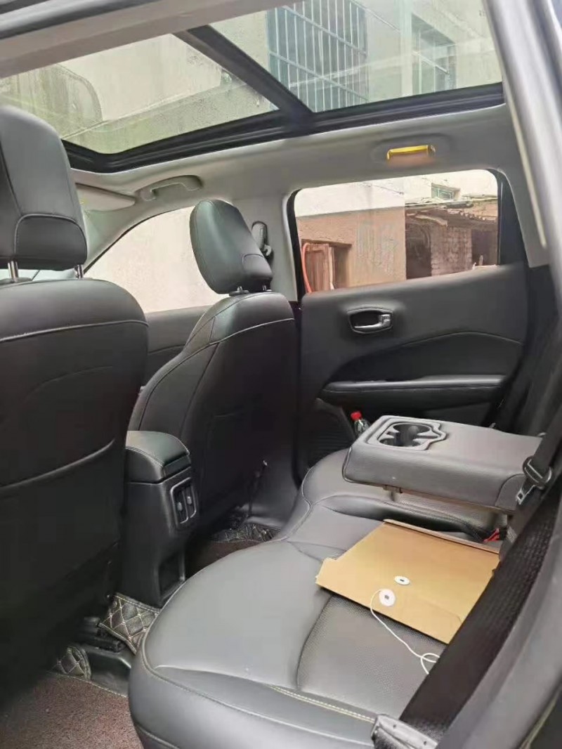 貴陽17年Jeep指南者6