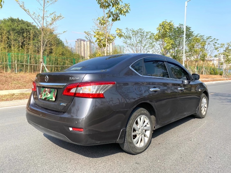 东莞14年日产轩逸6