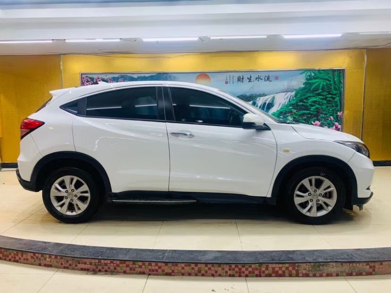 东莞15年本田缤智4