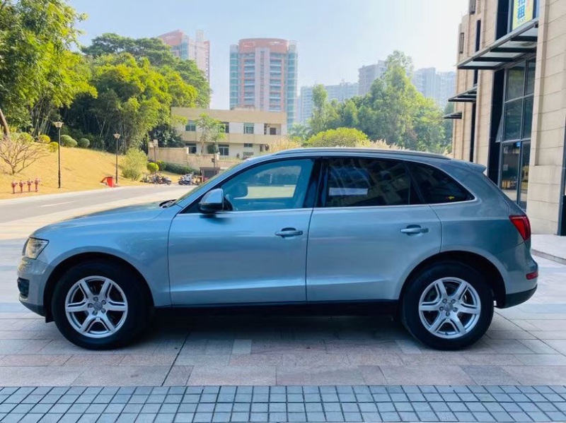 东莞11年奥迪Q54