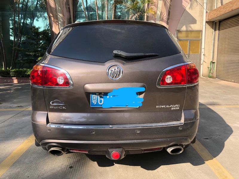 广州10年别克昂科雷3