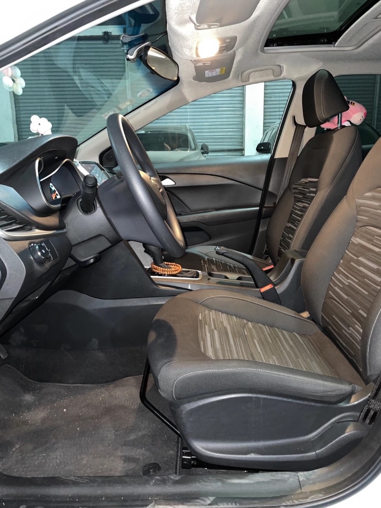 中山19年雪佛兰科沃兹8