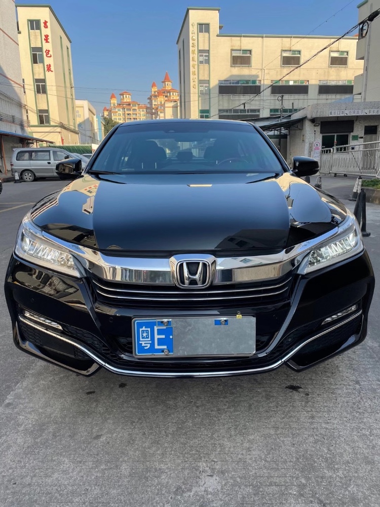 中山17年本田雅阁1