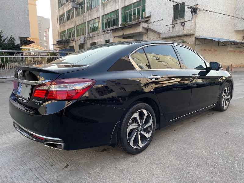 中山17年本田雅阁6