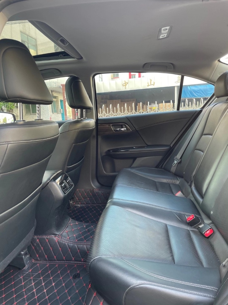 中山17年本田雅阁7