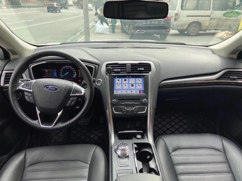 广州17年福特蒙迪欧4