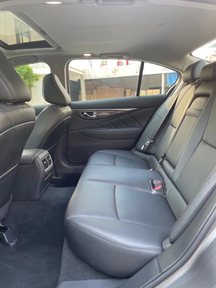 中山20年英菲尼迪Q50L6