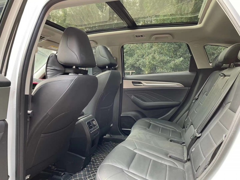 成都19年长城哈弗F76