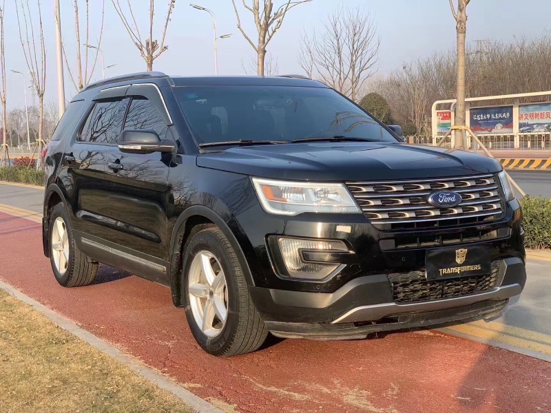 济南16年福特探险者1