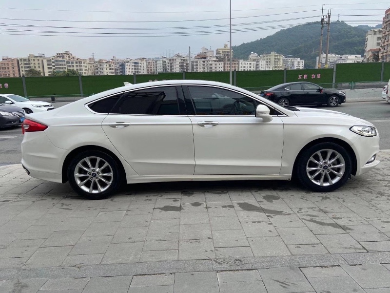 广州17年福特蒙迪欧4