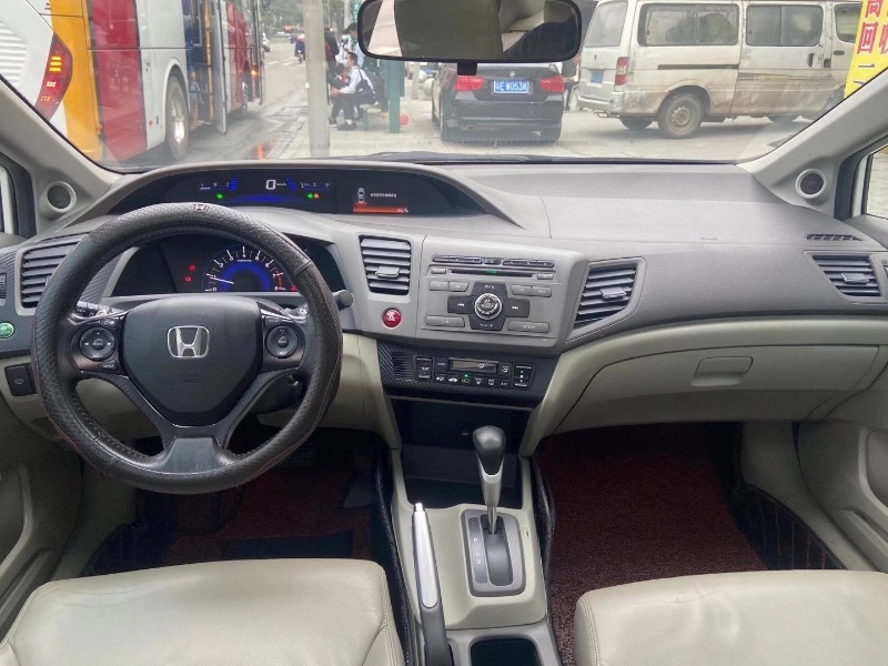 广州12年本田思域7