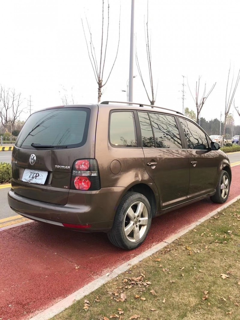 枣庄抵押车13年大众途安出售