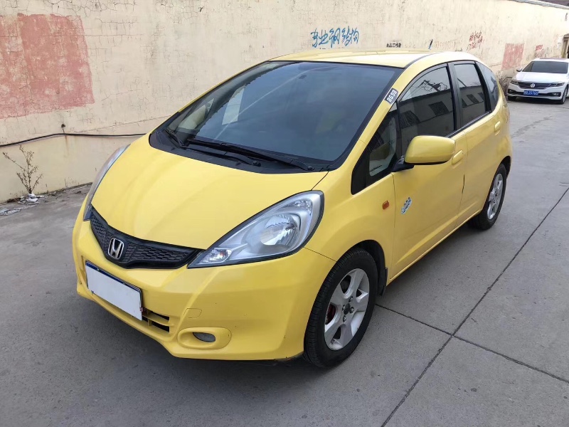 青岛12年本田飞度5