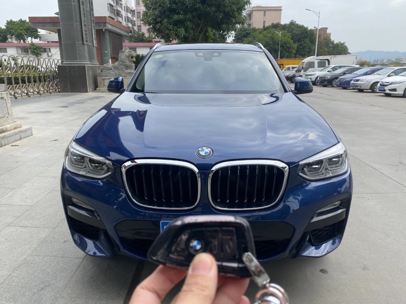 广州18年宝马X31
