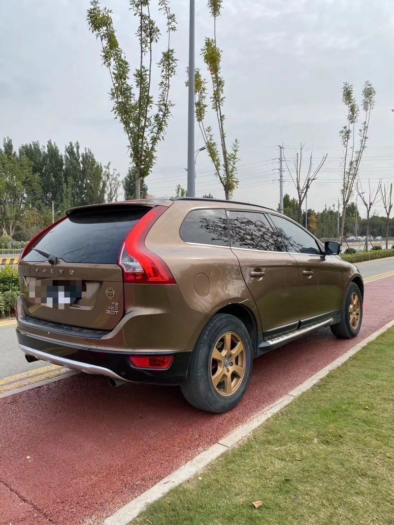 枣庄10年沃尔沃XC605