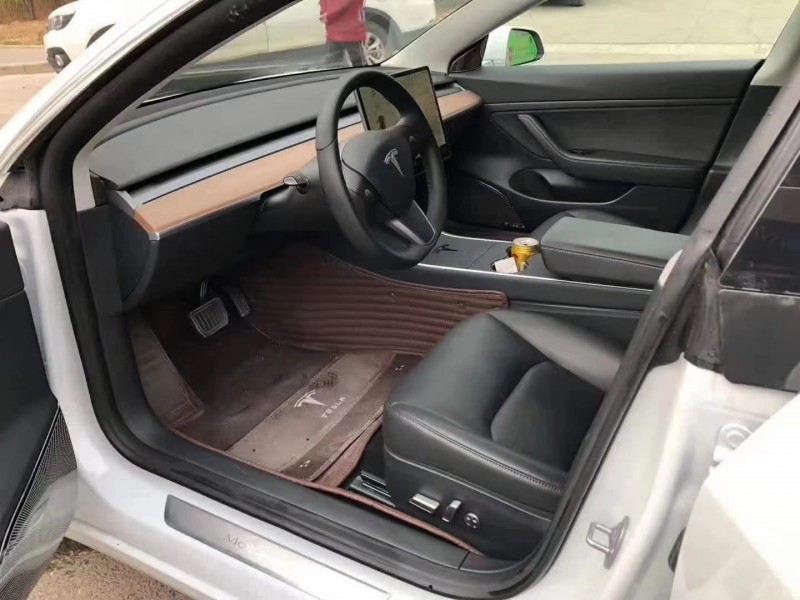 青島20年特斯拉MODEL 36