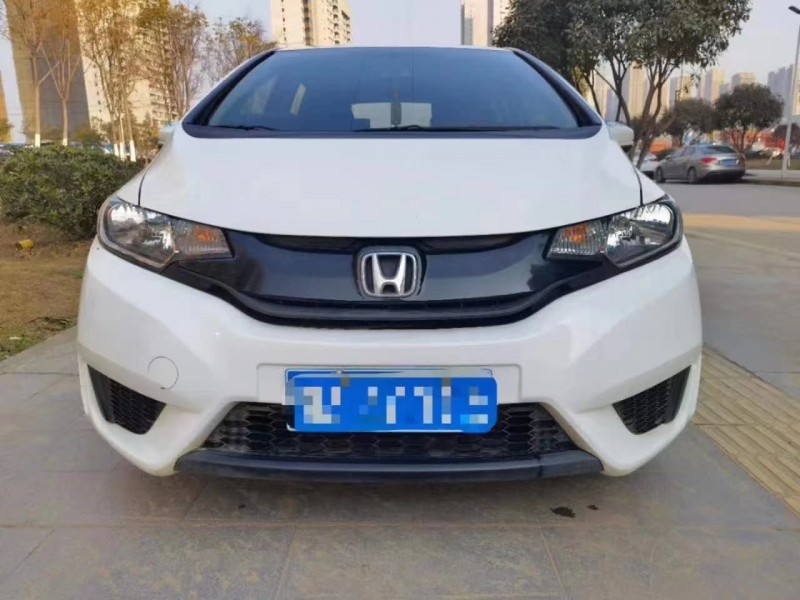 武汉16年本田飞度1