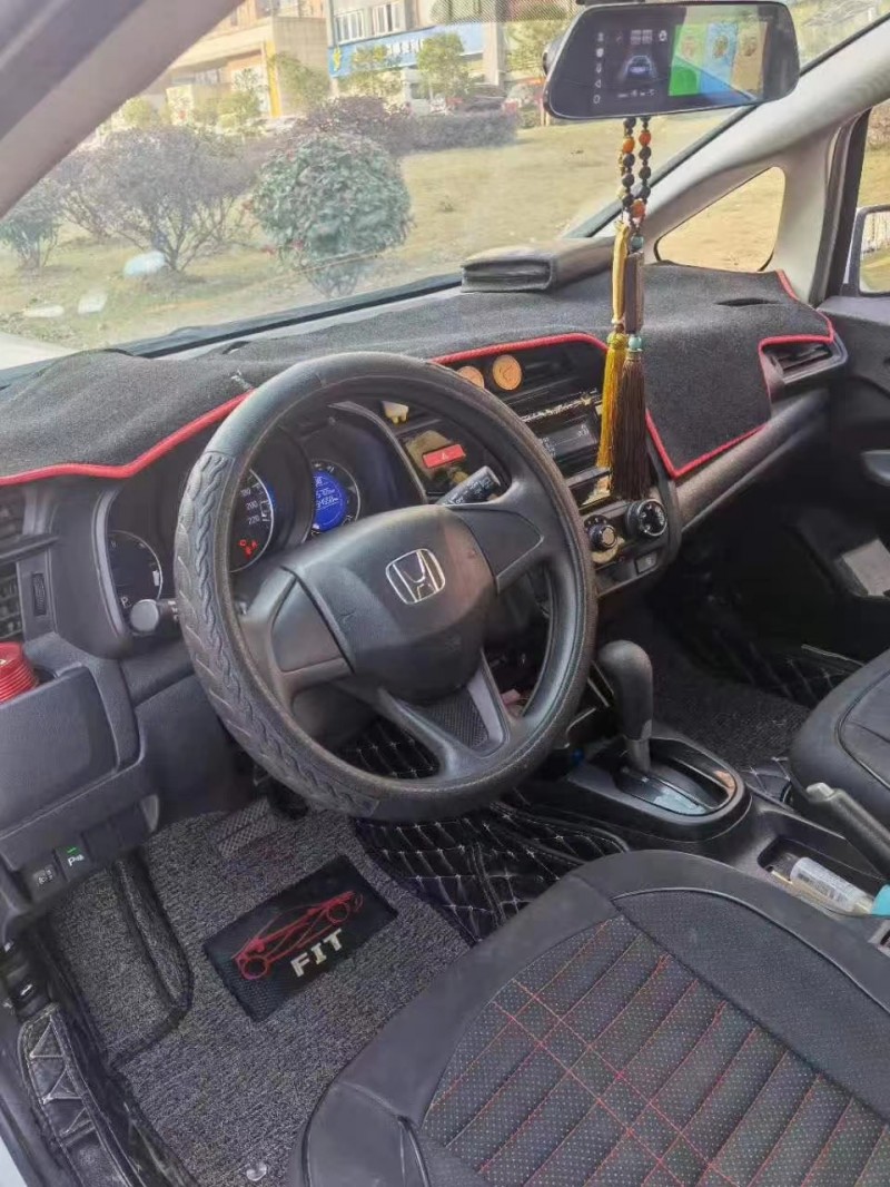 武汉16年本田飞度4