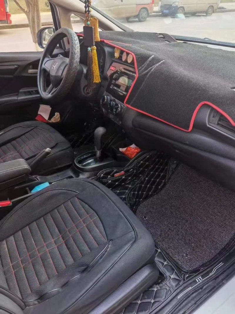 武汉16年本田飞度7