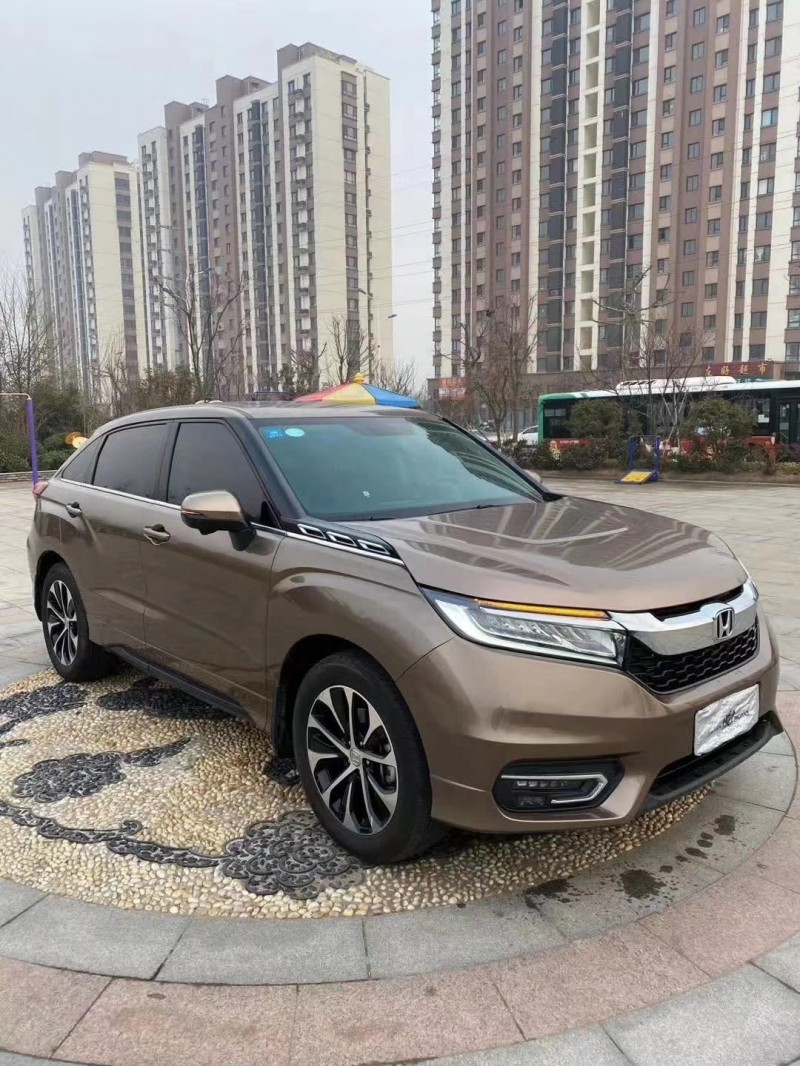 济宁17年本田冠道2