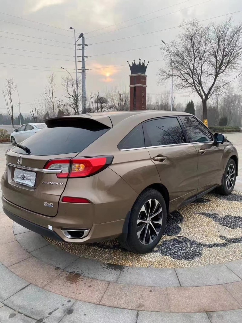 济宁17年本田冠道4