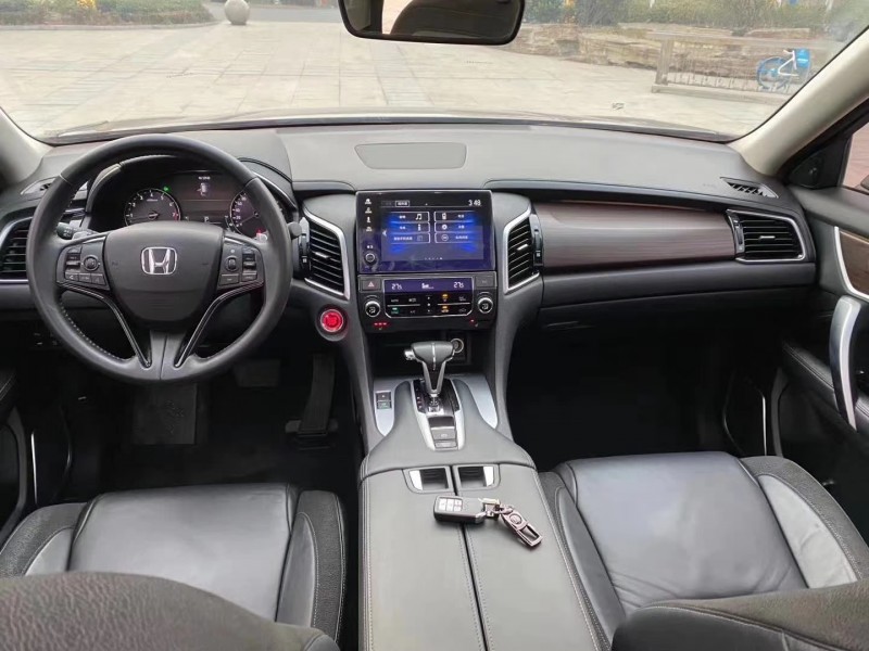 济宁17年本田冠道6